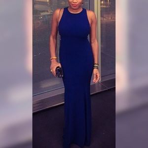 Prepare to stun in this elegant dress!